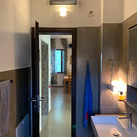 Lovely Center Apartment
